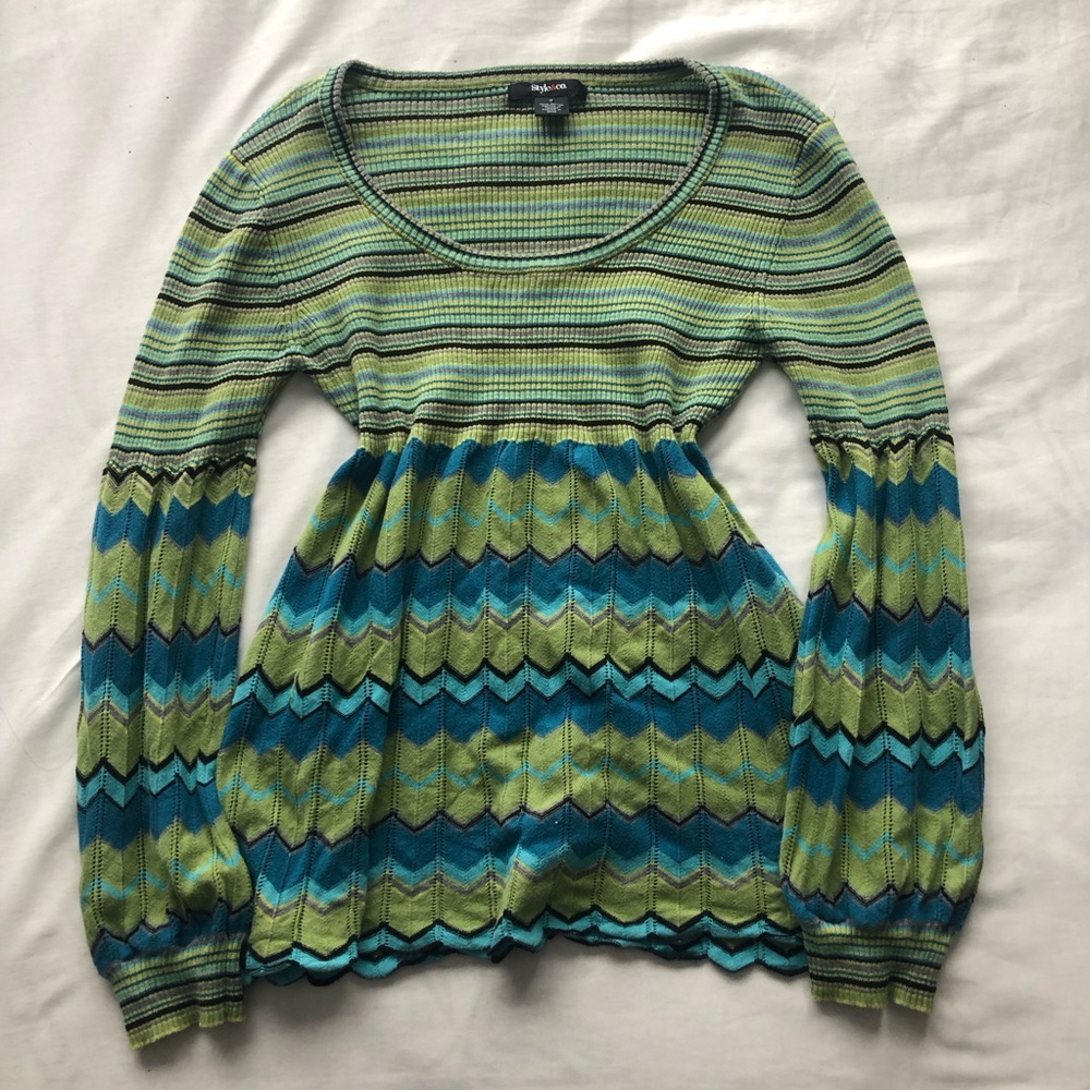 Babydoll Chevron Patterned Top in Green and Blue